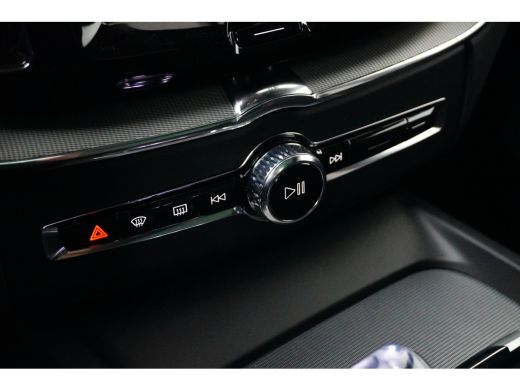 Volvo  XC60 2.0 T6 Plug-in hybrid AWD Plus Dark | Panoramadak | 21" Velgen | Memory Seats | Harman/Kardon | A... ActivLease financial lease