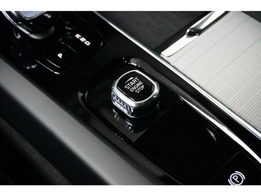 Volvo  XC60 2.0 T6 Plug-in hybrid AWD Plus Dark | Panoramadak | 21" Velgen | Memory Seats | Harman/Kardon | A... ActivLease financial lease