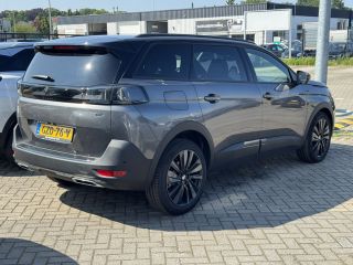 Peugeot 5008 1.2 Hybrid GT | Panoramadak | Alcantara | Climate | Black Pack | Elektrische Achterklep | | 2 sto...