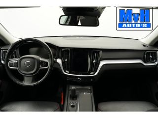 Volvo  V60 2.0 B3 Momentum Advantage|STOEL/STUUR.VERW|LEER|NAP