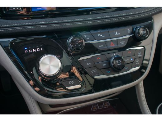 Chrysler Pacifica 3.6 V6 Limited Pano ACC Entertainment 360-Camera Keyless Leer H/K ActivLease financial lease