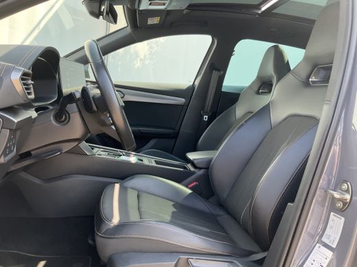 CUPRA Formentor 1.4 e-Hybrid VZ Performance Pano.dak Carplay 360Cam Trekhaak(1500kg) PHEV ActivLease financial lease