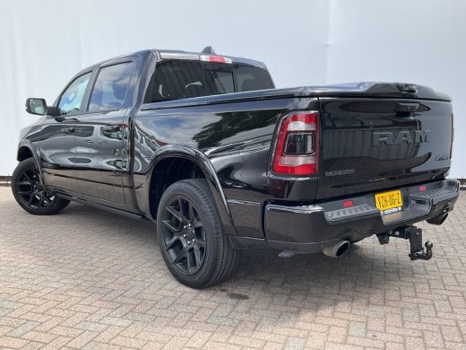 Dodge Ram 1500 1500 5.7 V8 4x4 Crew Cab Laramie Pano Full Navi SideSteps Trekhaak Luchtvering ActivLease financial lease