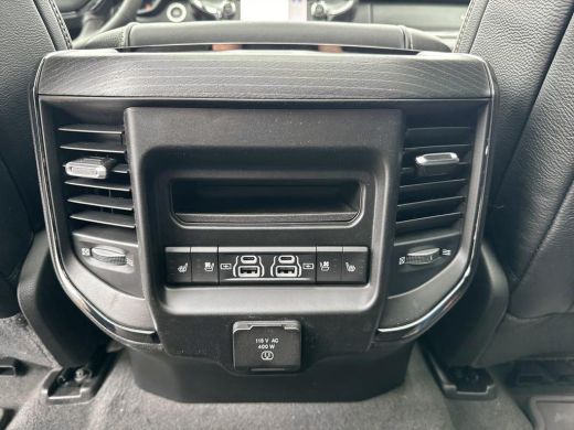 Dodge Ram 1500 1500 5.7 V8 4x4 Crew Cab Limited | BPM VRIJ! | RAMBOX | Virtual cockpit | Head-up | Panorama | In... ActivLease financial lease
