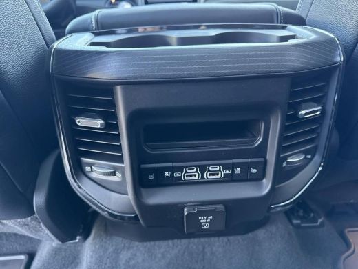 Dodge Ram 1500 1500 5.7 V8 4x4 Crew Cab Limited| BPM VRIJ! | Virtual cockpit | Head-up | Incl leren bedcover| Pa... ActivLease financial lease