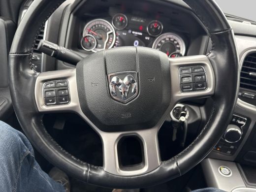 Dodge Ram 1500 1500 5.7 V8 Crew Cab 5'7 | LPG |Leren bekleding| Trekhaak | Tonneau cover | Kantel schuifdak | Ge... ActivLease financial lease