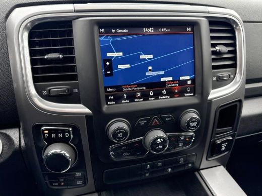 Dodge Ram 1500 1500 5.7 V8 Crew Cab 5'7 | LPG |Leren bekleding| Trekhaak | Tonneau cover | Kantel schuifdak | Ge... ActivLease financial lease