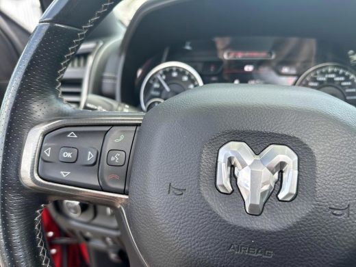 Dodge Ram 1500 1500 5.7 V8 Crew Cab 5'7 REBEL | Panoramadak/kantelschuif | Luchtvering | Multifunctione tailgate... ActivLease financial lease