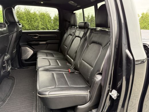Dodge Ram 1500 1500 5.7 V8 HEMI 400 PK / LIMITED / NL AUTO / 1e EIG. / LUCHTVERING / ADAPTIVE CRUISE / PANO / CA... ActivLease financial lease