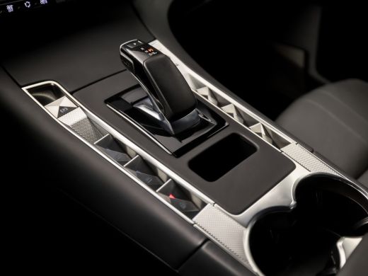 DS DS 7 E-Tense Rivoli Sport Automaat 225 Pk (PANORAMADAK, APPLE CARPLAY, MEMORY SEATS, FOCAL AUDIO, ADAP... ActivLease financial lease
