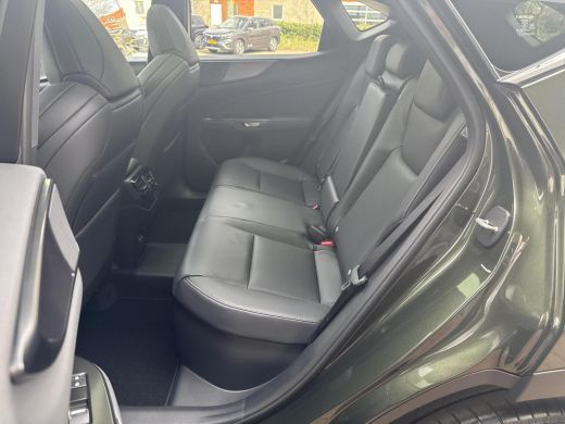 Lexus NX 450h+ AWD F Sport Line | 06-10141018 Voor meer informatie ActivLease financial lease