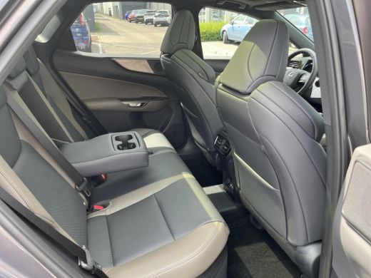 Lexus NX 450h+ AWD Overtrail Line ActivLease financial lease