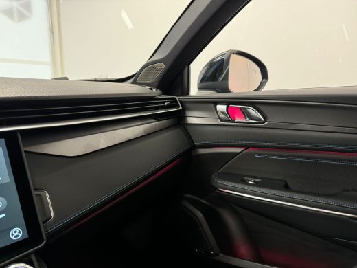 Lynk & Co 01 1.5 | Achterbank in delen neerklapbaar | Apple Carplay/Android Auto|telefoonintegratie premium | ... ActivLease financial lease