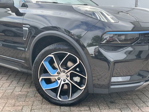 Lynk & Co 01 1.5 Plug-in 262PK Carplay Panoramadak 360° camera Stoelverw. PHEV ActivLease financial lease