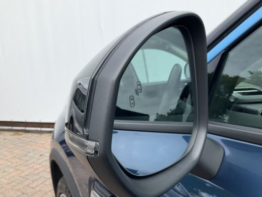 Lynk & Co 01 1.5 Plug-in 262PK Carplay Panoramadak 360° camera Stoelverw. PHEV ActivLease financial lease
