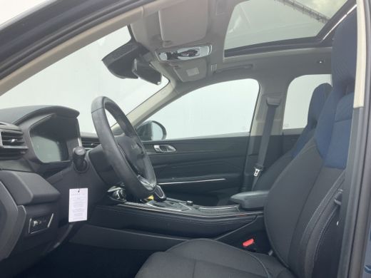 Lynk & Co 01 1.5 Plug-in 262PK Carplay Panoramadak 360° camera Stoelverw. PHEV ActivLease financial lease