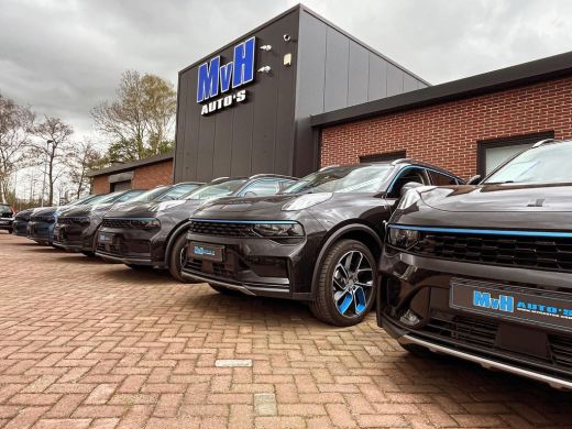 Lynk & Co 01 1.5 Plug-in Hybride|ZWARTE.HEMEL|360ºCAM|PANO|NAP ActivLease financial lease