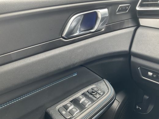 Lynk & Co 01 1.5PHEV 262PK Adapt.Cruise 360° Cam Carplay Plug-in Stoelverw Vol opties! ActivLease financial lease
