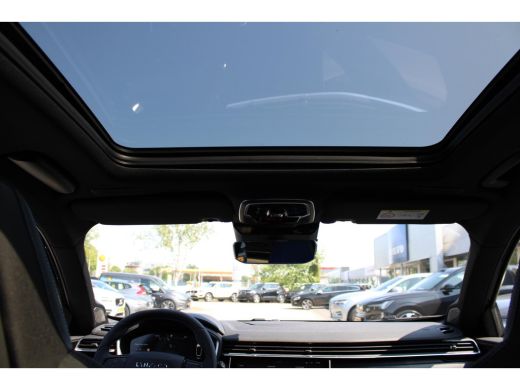 Lynk & Co 01 | Stoel + Stuurwielverwarming | Zwarte hemelbekleding | Adaptieve cruise control | BLIS | Panoram... ActivLease financial lease