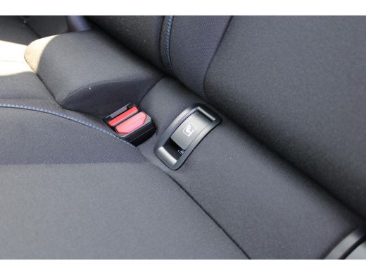 Lynk & Co 01 | Stoel + Stuurwielverwarming | Zwarte hemelbekleding | Adaptieve cruise control | BLIS | Panoram... ActivLease financial lease