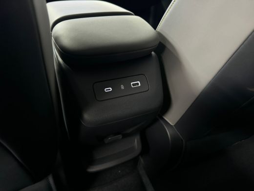 Lynk & Co 02 More 66 kWh | 22 kW lader | Audio installatie high end | Dodehoekdetectie met correctie ActivLease financial lease