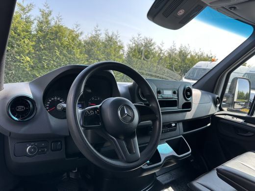Mercedes-Benz Sprinter 314 CDI 143 PK AUTOMAAT / BAKWAGEN / SCHUIFZEIL / DHOLLANDIA LAADKLEP / AIRCO / MEUBELBAK ActivLease financial lease