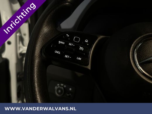 Mercedes-Benz Sprinter 319 CDI 191pk 3.0L V6 L2H1 3500kg Trekhaak Inrichting Euro6 Airco | Omvormer | Camera | Apple Car... ActivLease financial lease