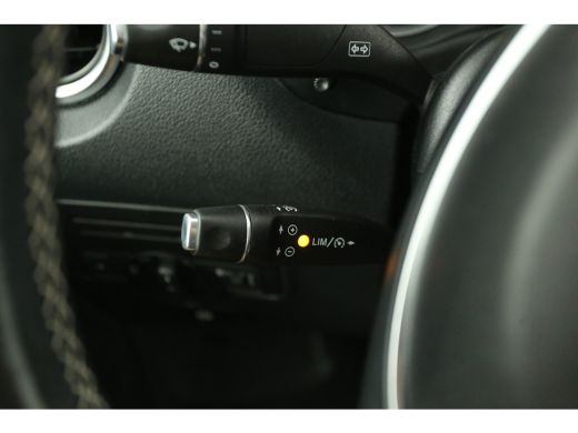 Mercedes-Benz Vito 114 CDI Lang Automaat Airco Camera Cruise Trekhaak 18"LMV Navigatie 2xSchuifdeur 3 Persoons ActivLease financial lease