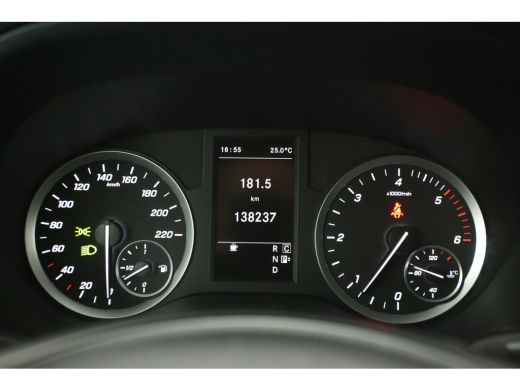 Mercedes-Benz Vito 114 CDI Lang Automaat Airco Camera Cruise Trekhaak 18"LMV Navigatie 2xSchuifdeur 3 Persoons ActivLease financial lease