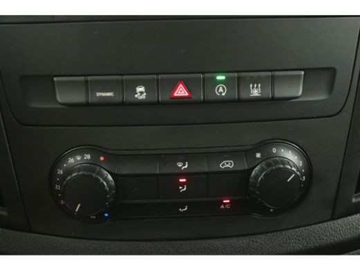 Mercedes-Benz Vito 114 CDI Lang Automaat Airco Camera Cruise Trekhaak 18"LMV Navigatie 2xSchuifdeur 3 Persoons ActivLease financial lease