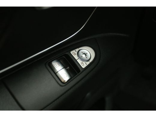 Mercedes-Benz Vito 114 CDI Lang Automaat Airco Camera Cruise Trekhaak 18"LMV Navigatie 2xSchuifdeur 3 Persoons ActivLease financial lease