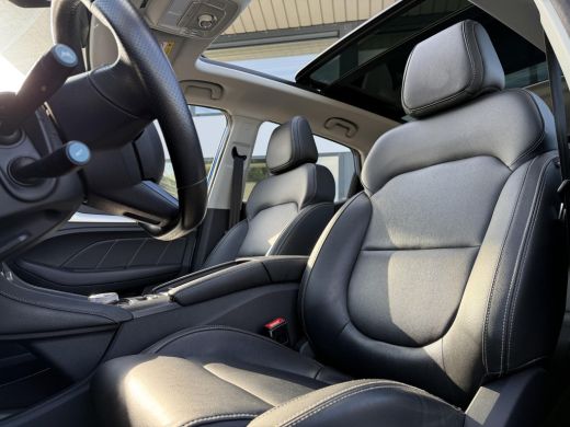 MG ZS-EV Aut. EV Luxury 45kWh | Panorama | Navi | Camera | ActivLease financial lease