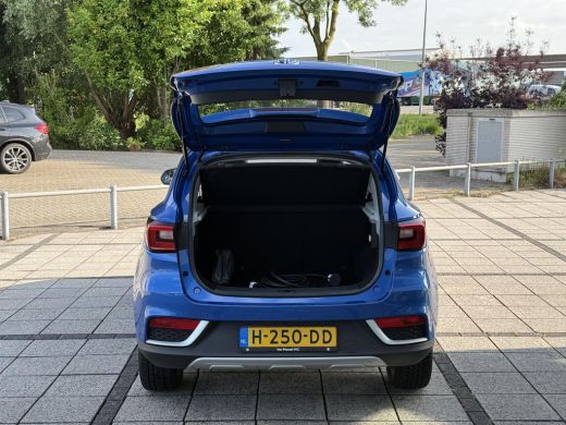 MG ZS-EV Aut. EV Luxury 45kWh | Panorama | Navi | Camera | ActivLease financial lease