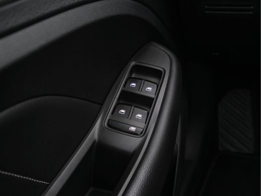 MG ZS-EV EV Luxury 45 kWh (INCL-BTW) *PANO | FULL-LEATHER | CCS-FASTLOADER | KEYLESS | NAVI-FULLMAP | ADAP... ActivLease financial lease