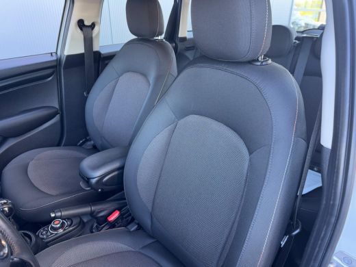 Mini Cooper 1.5 136pk Business Edition | Led | Climate | Carplay | Navigatie | 16" Lichtmetaal | Cruisecontro... ActivLease financial lease