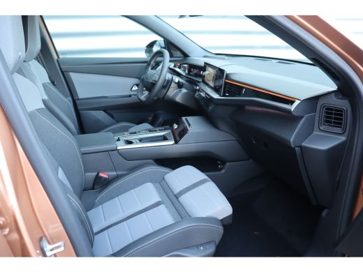 Opel Grandland 1.2 HYBRID 145PK GS AUTOMAAT | Draadloze telefoonlader (Inductie) | Elektronische klimaatregeling... ActivLease financial lease