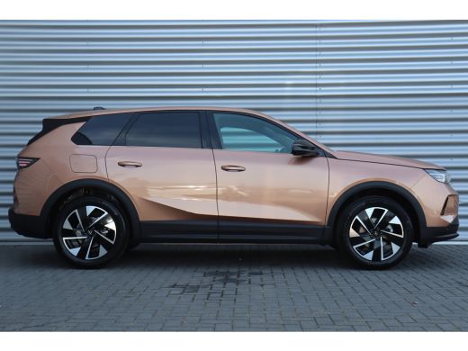 Opel Grandland 1.2 HYBRID 145PK GS AUTOMAAT | Draadloze telefoonlader (Inductie) | Elektronische klimaatregeling... ActivLease financial lease