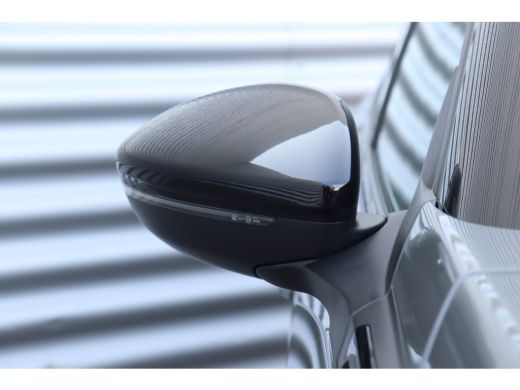 Peugeot 2008 1.2 PURETECH 130PK GT PACK AUTOMAAT / NAVI / LEDER / CLIMA / LED / PDC / 17" LMV / KEYLESS / ALCA... ActivLease financial lease
