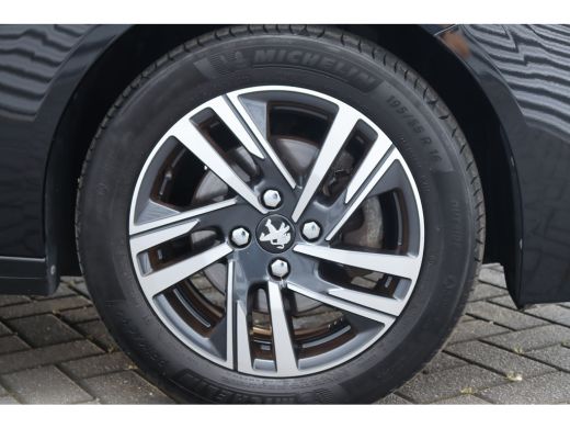 Peugeot 208 1.2 PURETECH 100PK ALLURE PACK AUTOMAAT / NAVI / LEDER / CLIMA / FULL-LED / CAMERA / 16" LMV / KE... ActivLease financial lease