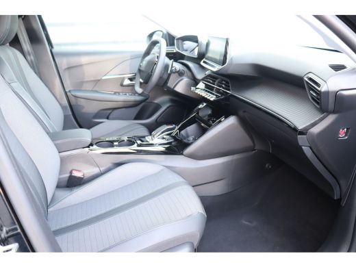 Peugeot 208 1.2 PURETECH 100PK ALLURE PACK AUTOMAAT / NAVI / LEDER / CLIMA / FULL-LED / CAMERA / 16" LMV / KE... ActivLease financial lease