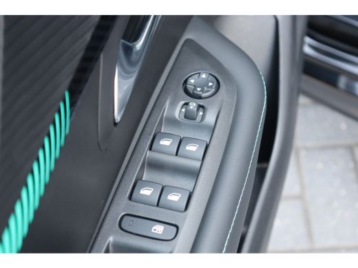 Peugeot 208 1.2 PURETECH 100PK ALLURE PACK AUTOMAAT / NAVI / LEDER / CLIMA / FULL-LED / CAMERA / 16" LMV / KE... ActivLease financial lease