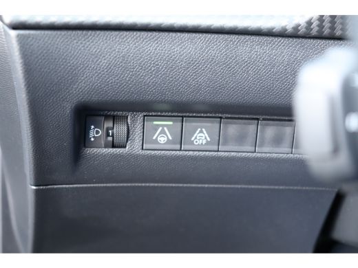 Peugeot 208 1.2 PURETECH 100PK ALLURE PACK AUTOMAAT / NAVI / LEDER / CLIMA / FULL-LED / CAMERA / 16" LMV / KE... ActivLease financial lease