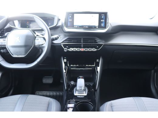 Peugeot 208 1.2 PURETECH 100PK ALLURE PACK AUTOMAAT / NAVI / LEDER / CLIMA / FULL-LED / CAMERA / 16" LMV / KE... ActivLease financial lease