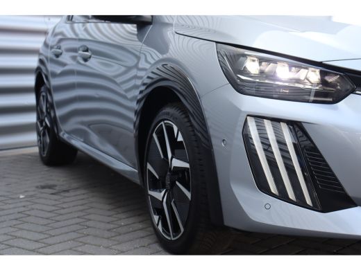 Peugeot 208 1.2 PURETECH 100PK GT PACK / NAVI / LEDER / CLIMA / PDC / 17" LMV / CAMERA / KEYLESS / ADAPT. CRU... ActivLease financial lease