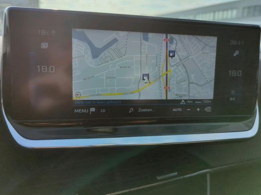 Peugeot 208 1.2 PureTech Allure | Navigatie | 3D Instrumentenpaneel | Apple carplay | Getinte ramen | 72.000km | ActivLease financial lease
