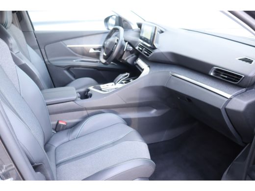 Peugeot 3008 1.6 HYBRID 225PK ALLURE PACK AUTOMAAT / NAVI / LEDER / CLIMA / PDC / 18" LMV / CAMERA / KEYLESS /... ActivLease financial lease