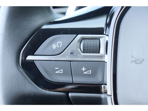 Peugeot 3008 1.6 HYBRID 225PK ALLURE PACK AUTOMAAT / NAVI / LEDER / CLIMA / PDC / 18" LMV / CAMERA / KEYLESS /... ActivLease financial lease