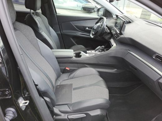 Peugeot 5008 1.2 PureTech Allure Pack Business | Automaat | Navigatie | Camera | Apple carplay | Keyless | Nie... ActivLease financial lease