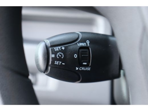 Peugeot Expert 1.5 BLUEHDI 100PK COMPACT PREMIUM / AIRCO / LED / PDC / TREKHAAK / BLUETOOTH / CRUISECONTROL / 1E... ActivLease financial lease