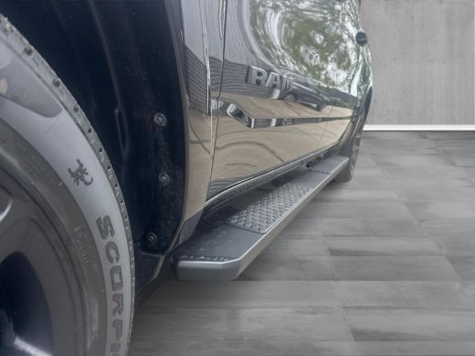 RAM 1500 Laramie Hurricane, BPM VRIJ | Incl. Tonneau cover |Panoramadak | Bijrijders scherm|  Adaptieve Cr... ActivLease financial lease